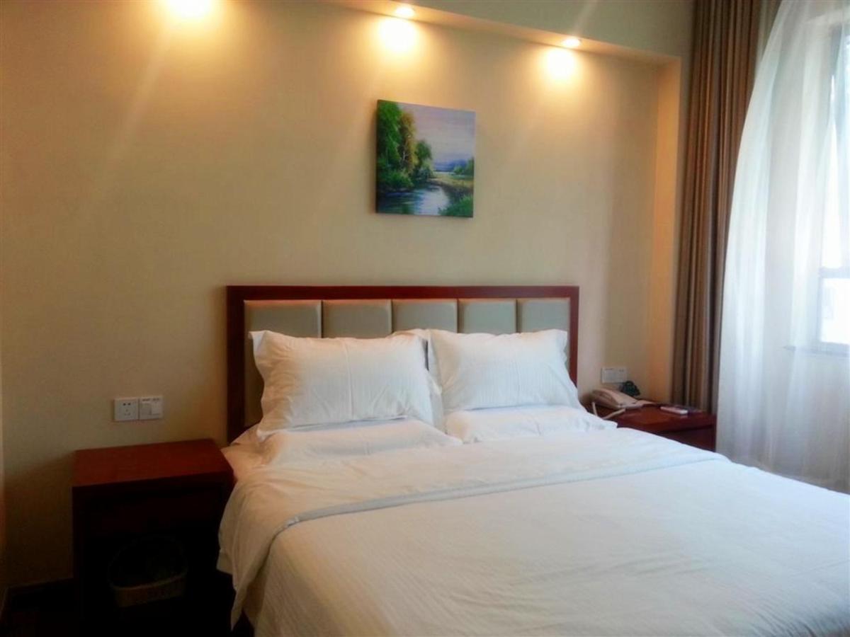Ji Hotel Shanghai Esterno foto